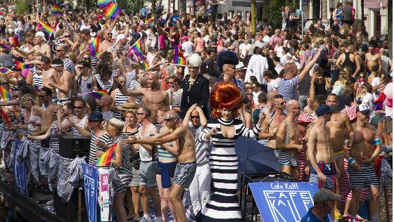 gay-parad-amsterdam