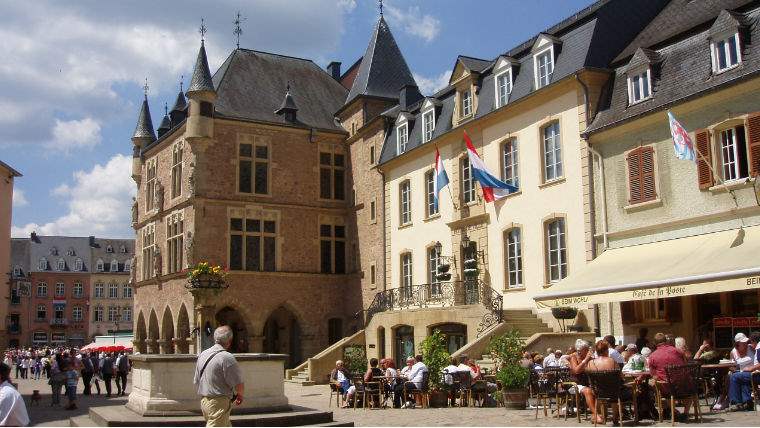 ekskursii-luxemburg-echternach